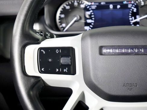 Used 2023 Land Rover Defender 90 S image 55