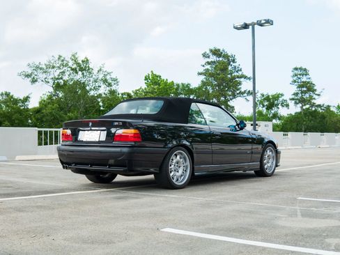 Used 1999 BMW M3 Convertible image 11
