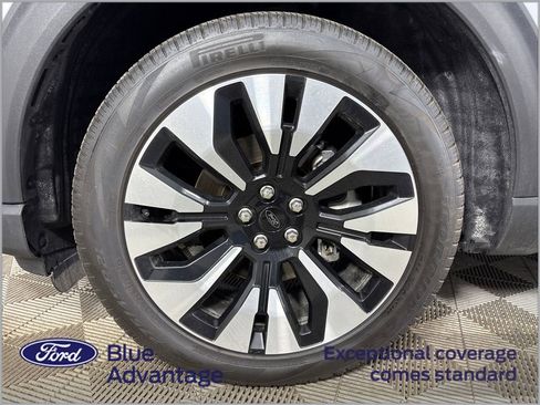 Certified 2025 Ford Explorer Platinum w/ LUX Leather Package AWD/4WD image 13