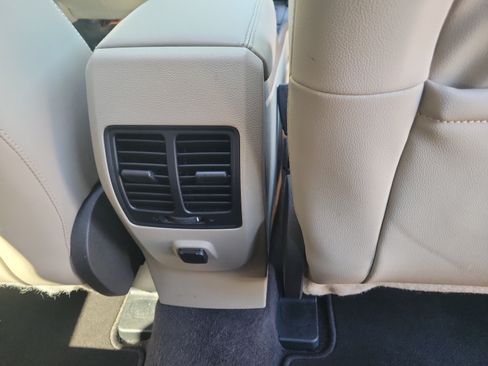 Used 2019 Ford Escape SEL AWD/4WD image 15