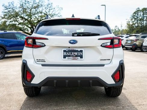 Certified 2026 Subaru Crosstrek 2.5i Premium AWD/4WD image 5