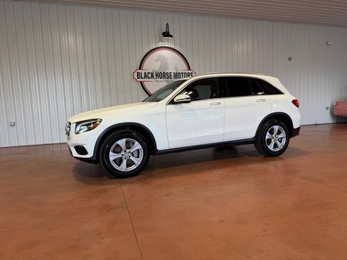Used 2017 Mercedes-Benz GLC 300 300 4MATIC image 3