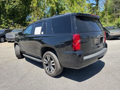 Used 2020 Chevrolet Tahoe LT w/ RST Edition RWD image 2