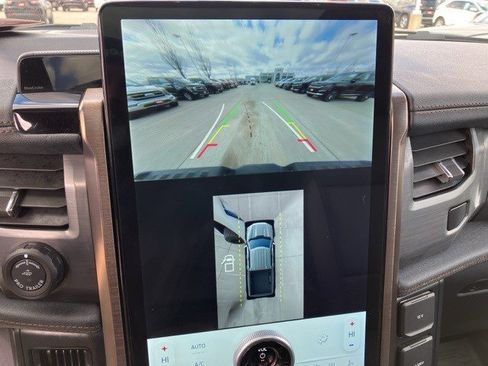 Used 2025 Ford F150 Lightning Lariat image 23