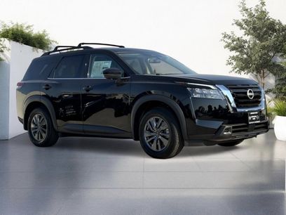 New 2024 Nissan Pathfinder SV w/ SV Premium Package