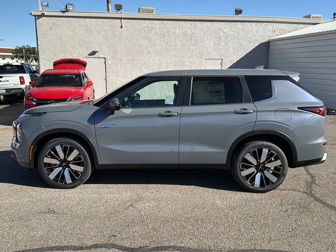 New 2026 Mitsubishi Outlander SE AWD/4WD image 4