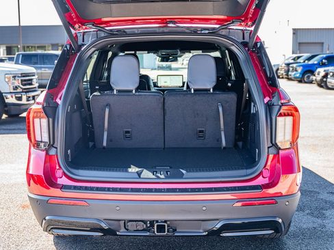 New 2026 Ford Explorer ST-Line w/ ST-Line Street Pack image 11