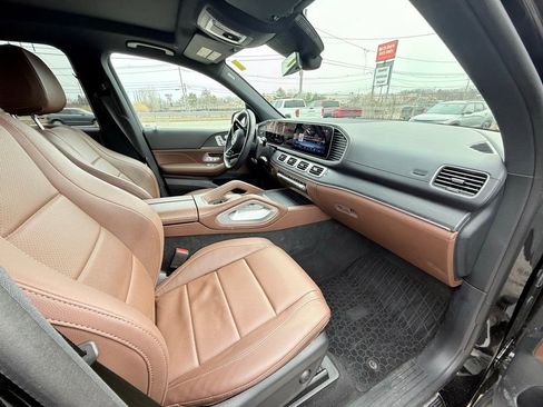 Used 2024 Mercedes-Benz GLE 350 4MATIC image 12