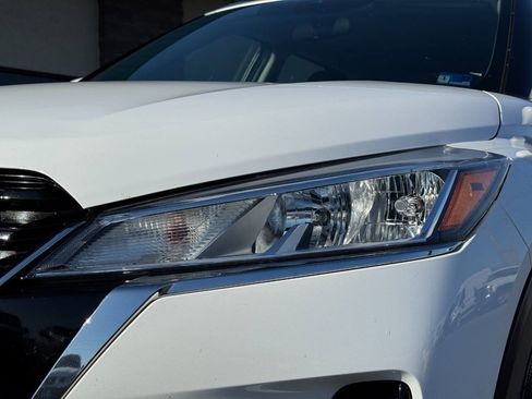 Used 2023 Nissan Kicks SV FWD image 47