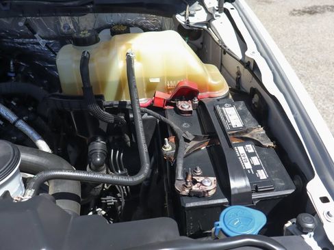 Used 2022 Ford F350 XL w/ Power Equipment Group RWD image 18