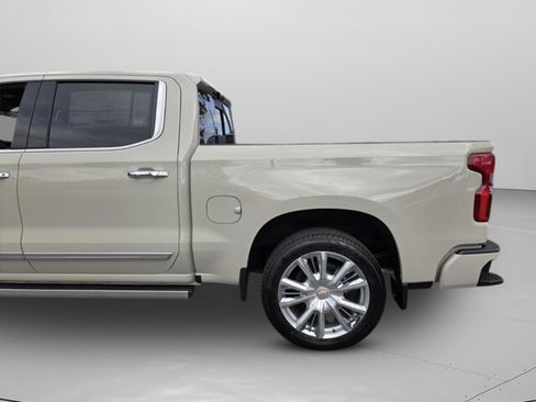 New 2026 Chevrolet Silverado 1500 High Country AWD/4WD image 29