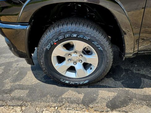 New 2026 RAM 1500 Big Horn AWD/4WD image 10