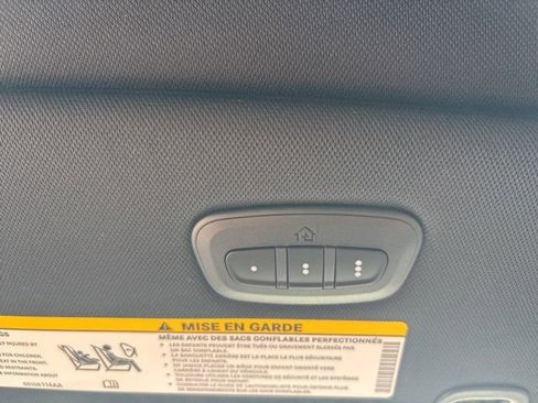 New 2026 Chrysler Pacifica Select w/ S Appearance Package FWD image 31