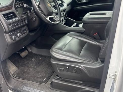Used 2021 Chevrolet Tahoe LT w/ LT Signature Package AWD/4WD image 4