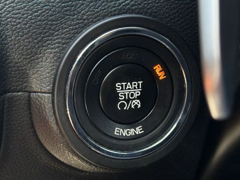 Used 2015 Maserati Ghibli Base image 28