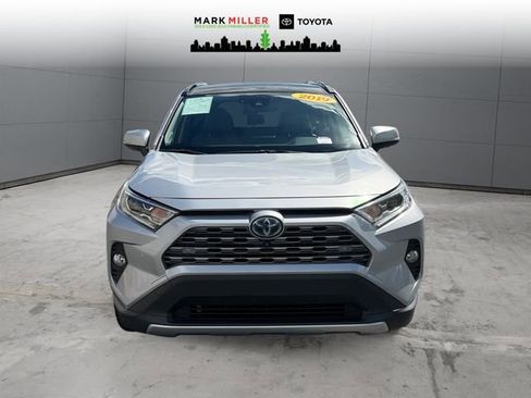 Used 2019 Toyota RAV4 Limited image 8