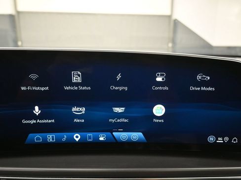 Used 2024 Cadillac Lyriq Tech w/ Driver Assist Package AWD/4WD image 16
