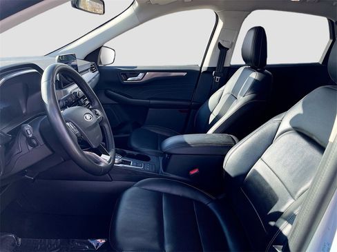 Used 2022 Ford Escape Titanium w/ Class II Trailer Tow Package image 21