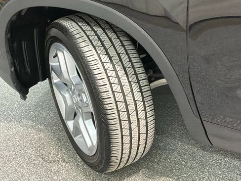 Used 2025 Honda Passport EX-L image 35
