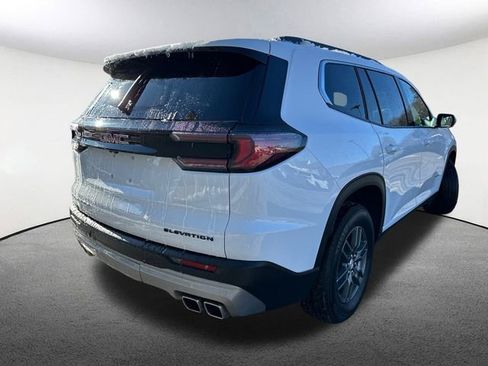 Used 2025 GMC Acadia Elevation image 14
