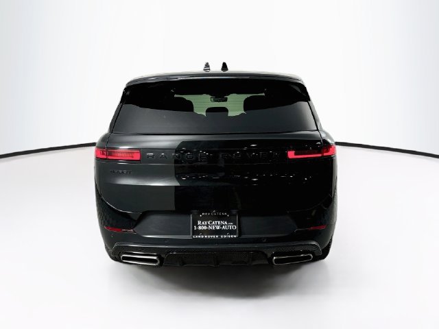 Used 2025 Land Rover Range Rover Sport SE AWD/4WD image 6