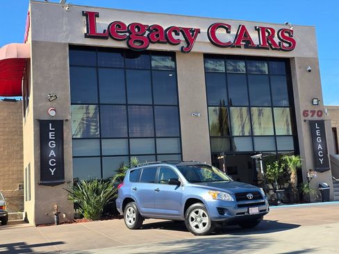 Used 2011 Toyota RAV4 4WD image 2