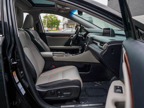 Used 2018 Lexus RX 450hL Premium w/ Premium Package AWD/4WD image 26