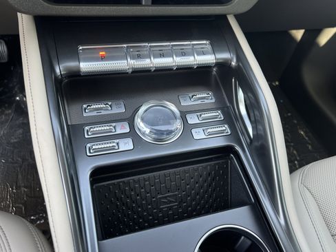 New 2025 Lincoln Nautilus Premier w/ Equipment Group 102A image 21