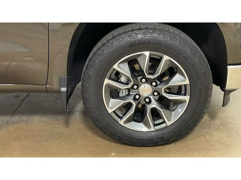 Used 2023 Chevrolet Silverado 1500 LT image 19