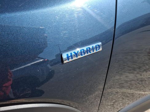 Used 2025 MAZDA CX-50 AWD 2.5 Hybrid w/ Premium Pkg image 6