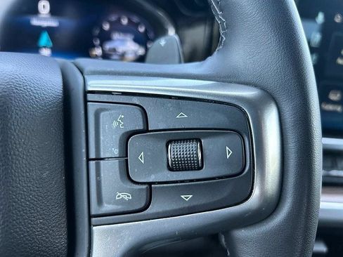Used 2023 Chevrolet Silverado 1500 LT Trail Boss w/ Convenience Package II AWD/4WD image 16