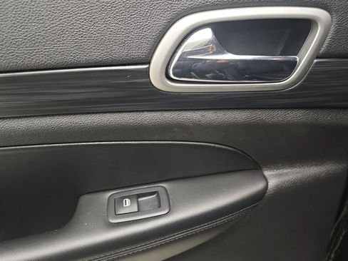 Used 2020 Jeep Grand Cherokee Altitude image 26