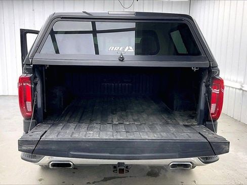 Used 2020 GMC Sierra 1500 SLT w/ SLT Premium Plus Package image 32