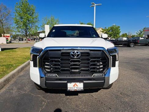 New 2026 Toyota Tundra SR5 AWD/4WD image 3