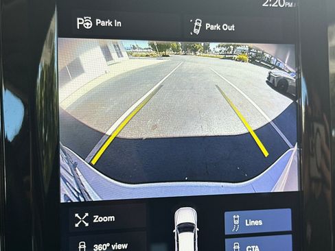 Used 2018 Volvo XC60 T6 Momentum w/ Convenience Package AWD/4WD image 23