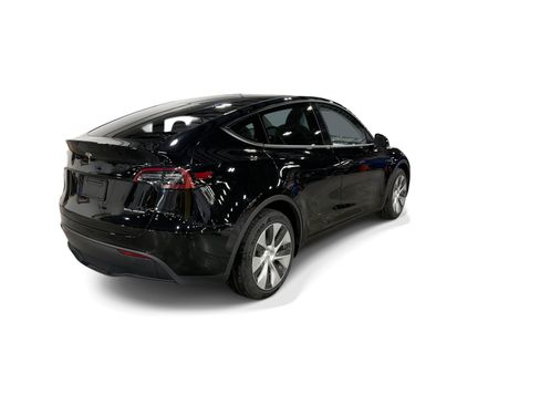 Certified 2023 Tesla Model Y Long Range AWD/4WD image 6