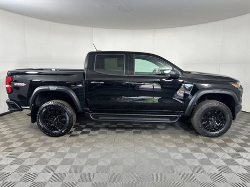 Used 2024 Chevrolet Colorado Trail Boss w/ Advanced Trailering Package AWD/4WD image 6