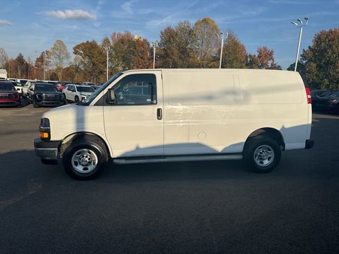Used 2023 Chevrolet Express 2500 w/ Driver Convenience Package image 2