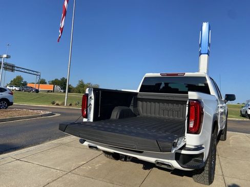 Used 2025 GMC Sierra 1500 AT4 AWD/4WD image 26