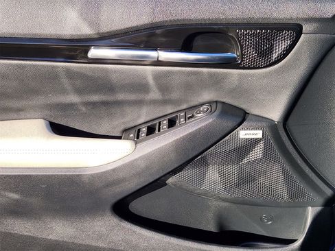 Certified 2023 Kia Seltos SX w/ SX Sunroof Package image 21