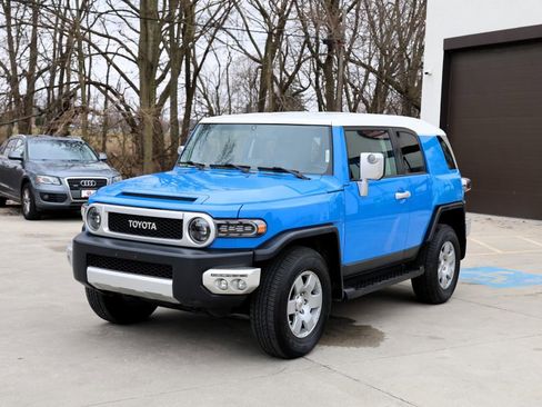 Used 2007 Toyota FJ Cruiser 4WD image 3