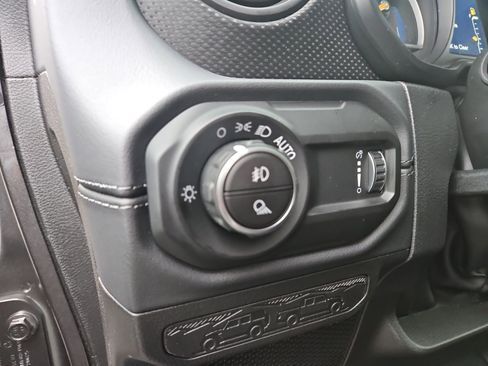 New 2026 Jeep Gladiator Rubicon w/ Safety Group AWD/4WD image 23