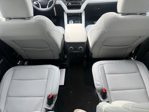New 2026 Ford Explorer Platinum AWD/4WD image 40