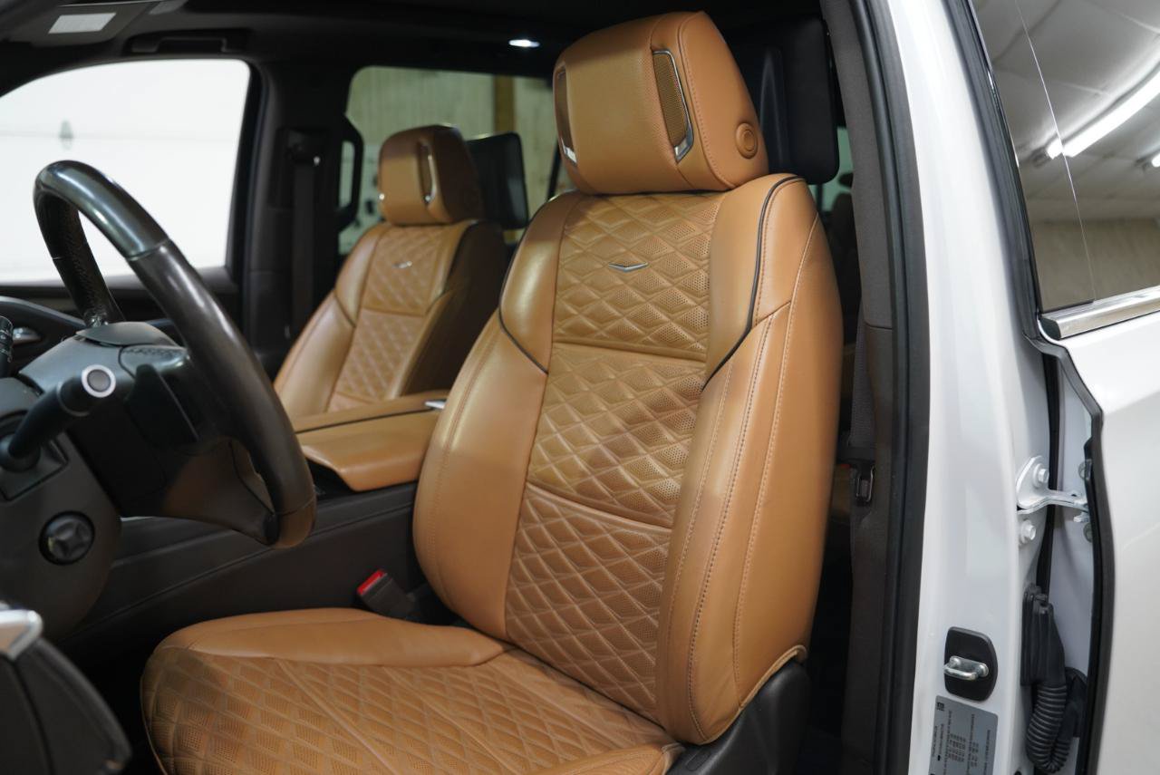 Used 2021 Cadillac Escalade ESV Premium Luxury AWD/4WD image 26