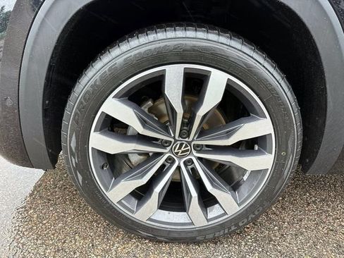 Used 2021 Volkswagen Atlas Cross Sport SEL Premium R-Line AWD/4WD image 7