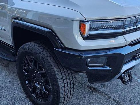 New 2026 GMC Hummer EV SUV image 10