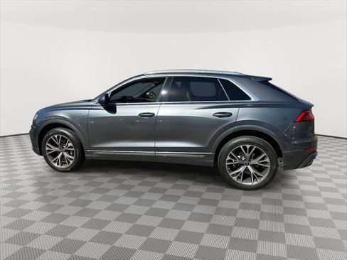 Used 2023 Audi Q8 Premium Plus w/ Premium Plus Package image 2