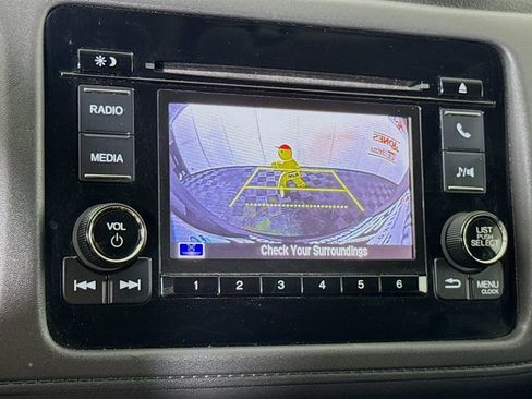 Used 2022 Honda HR-V LX image 5
