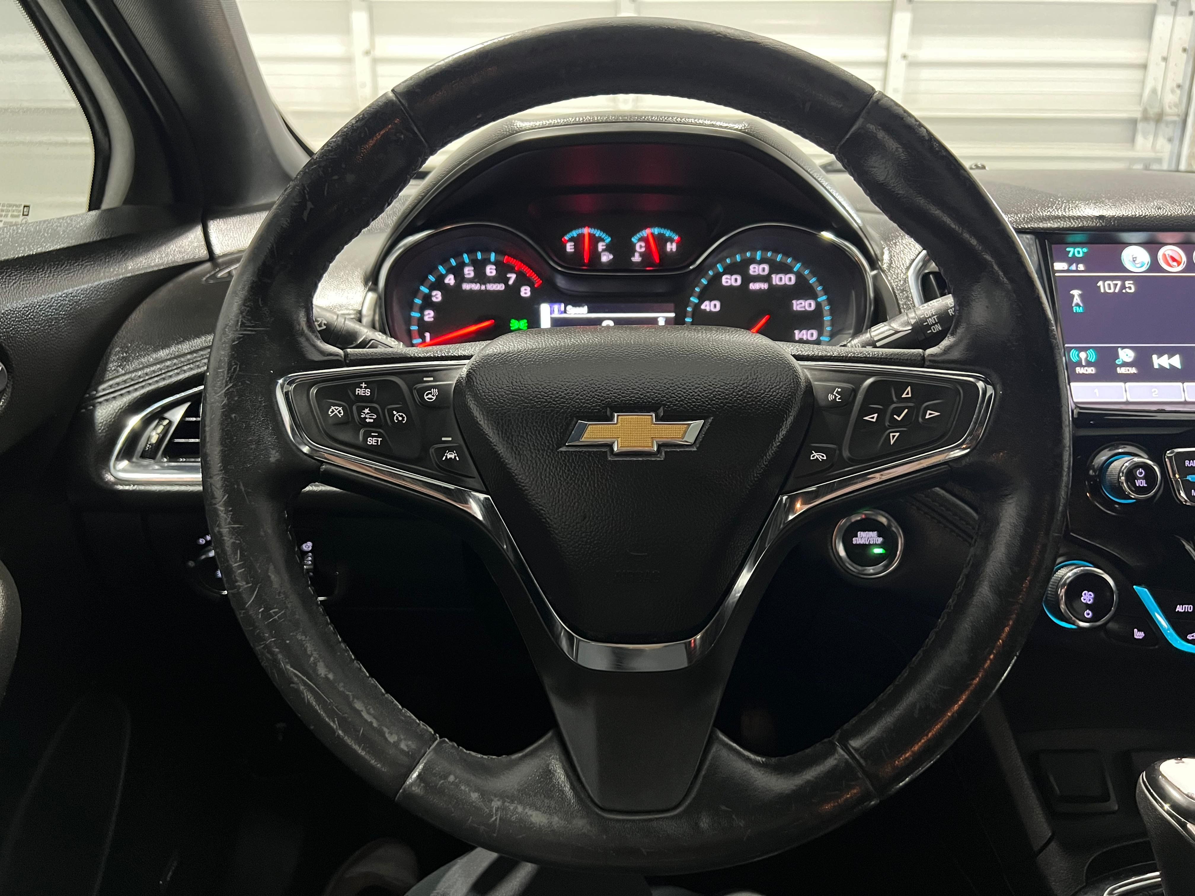 Used 2018 Chevrolet Cruze Premier FWD image 15