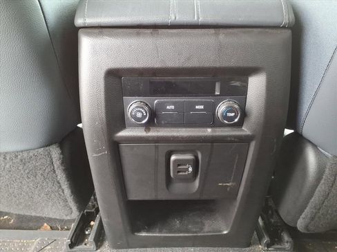 Used 2019 Chevrolet Traverse LT w/ LPO, Floor Liner Package image 29